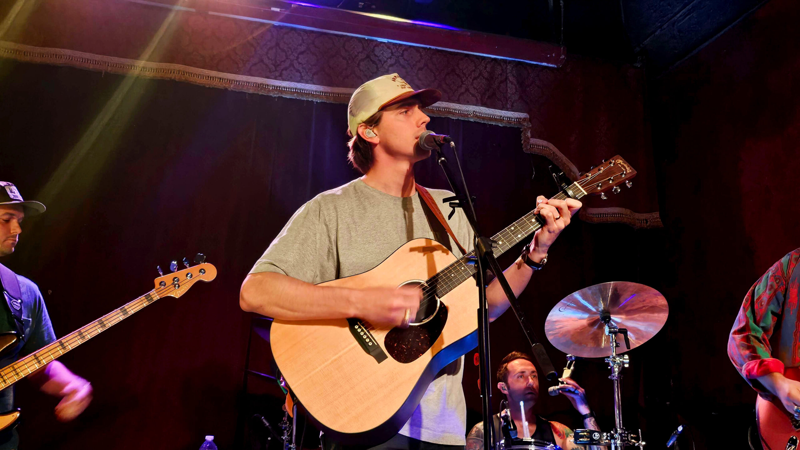 Dylan Gossett’s Intimate Performance at House of Blues Houston - Coog ...